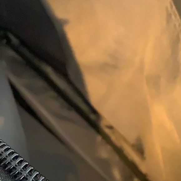 Guess Gray And White Messenger Bag - Picture 8 of 8